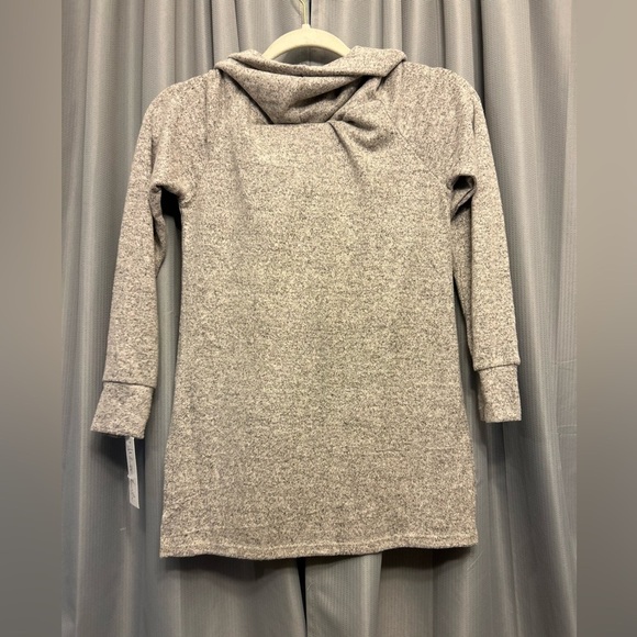 White Lili gray cowl neck size XS NWOT 30%off w♥️ #71 - Picture 7 of 8